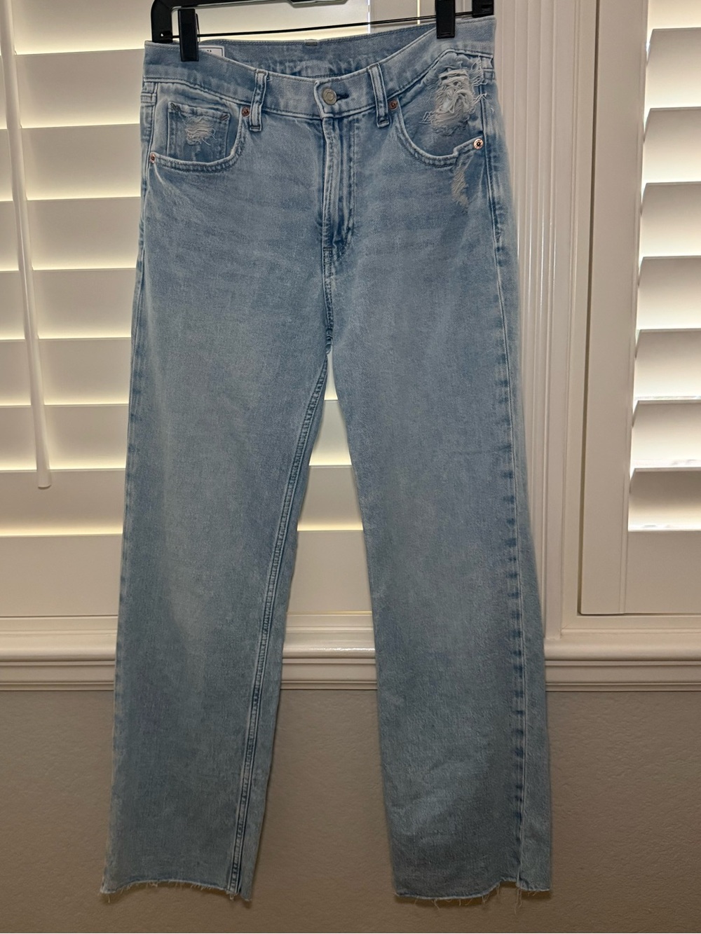 GAP 90’s Loose Mid Rise Cropped Jeans Size 26 (2) Short